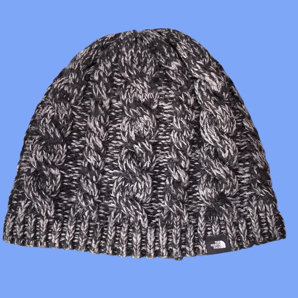 The North Face Unisex Fuzzy Cable Beanie